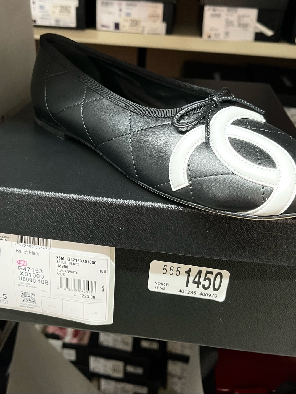 Brand new Chanel 2026 quilted black and white logo
